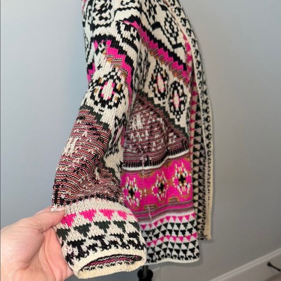Tea n Rose Pink and Black Aztec Open Front Women's Long Cardigan Sweater M/L - Picture 3 of 7